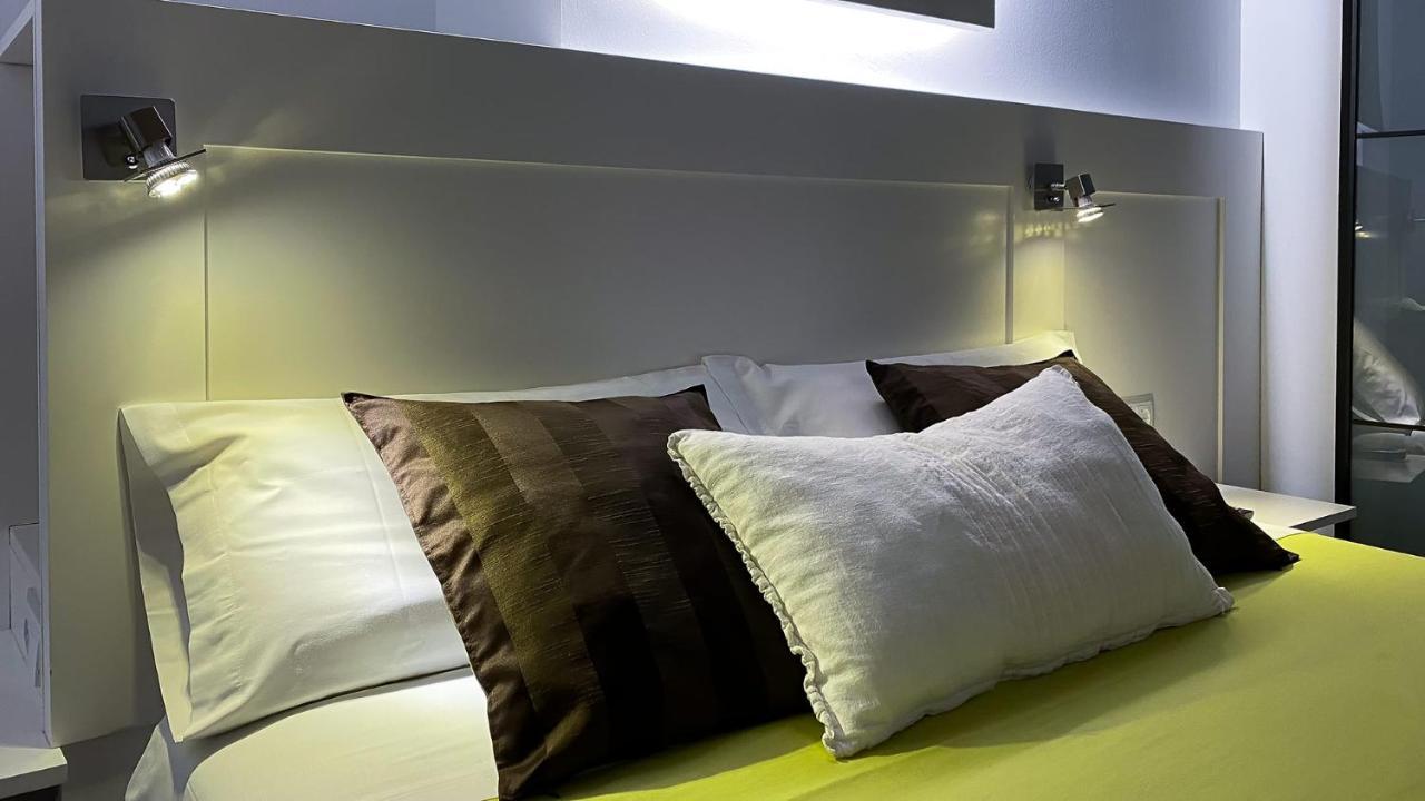 Apartaments Y Habitacions Entre Volcans Олот Екстериор снимка