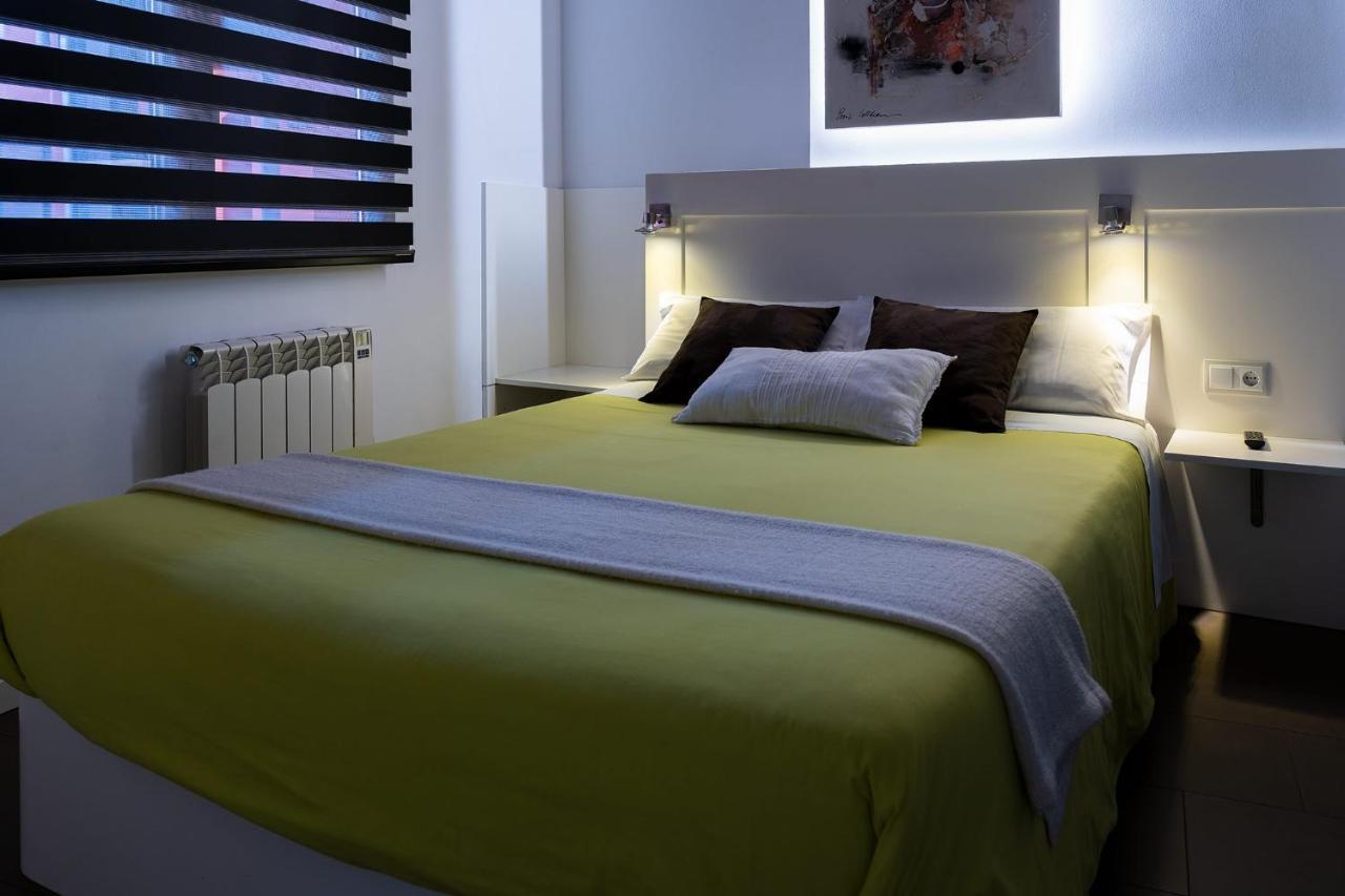Apartaments Y Habitacions Entre Volcans Олот Екстериор снимка