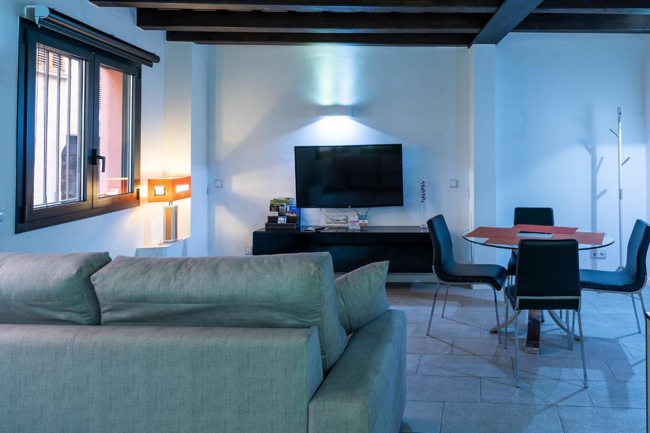 Apartaments Y Habitacions Entre Volcans Олот Екстериор снимка