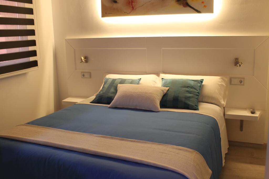 Apartaments Y Habitacions Entre Volcans Олот Екстериор снимка