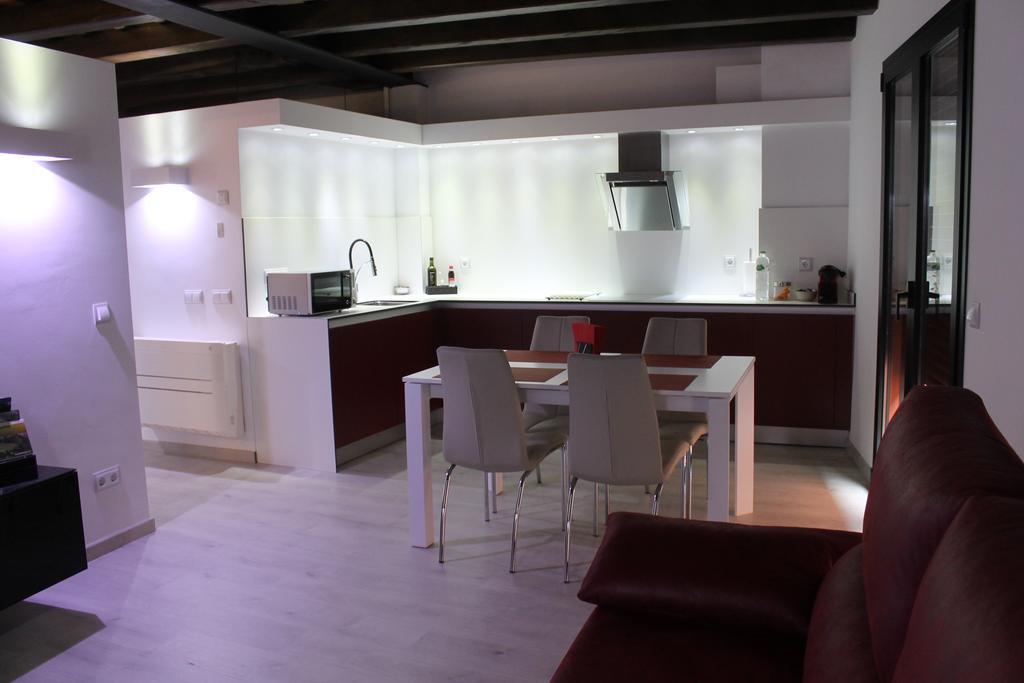 Apartaments Y Habitacions Entre Volcans Олот Екстериор снимка