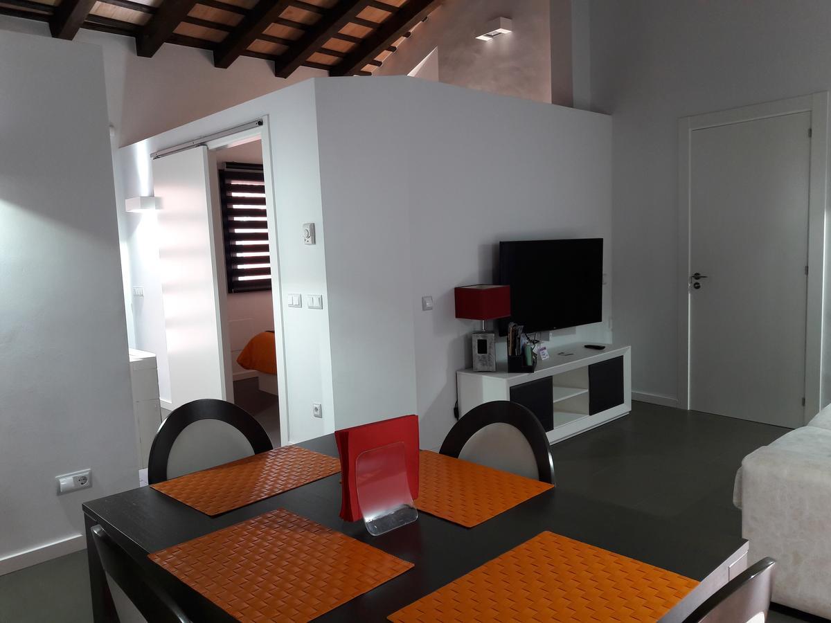 Apartaments Y Habitacions Entre Volcans Олот Екстериор снимка